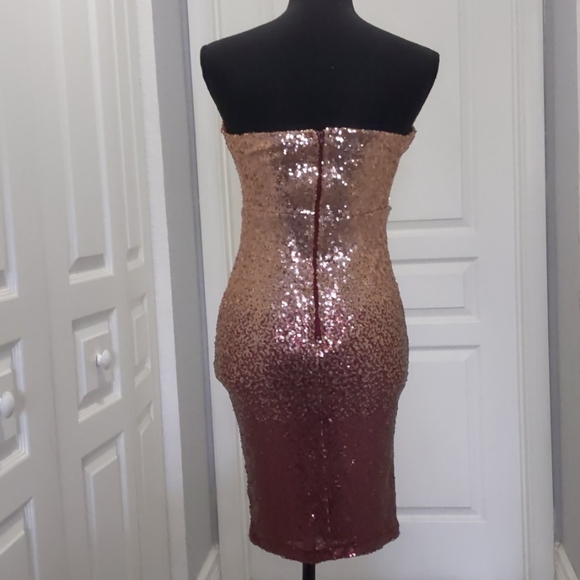 Dress - Picture 2 of 2